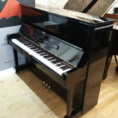 Yamaha U1